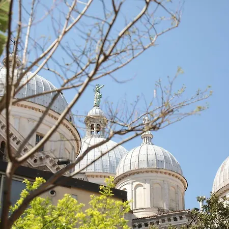 Om Santa Giustina Апартаменты Падуя